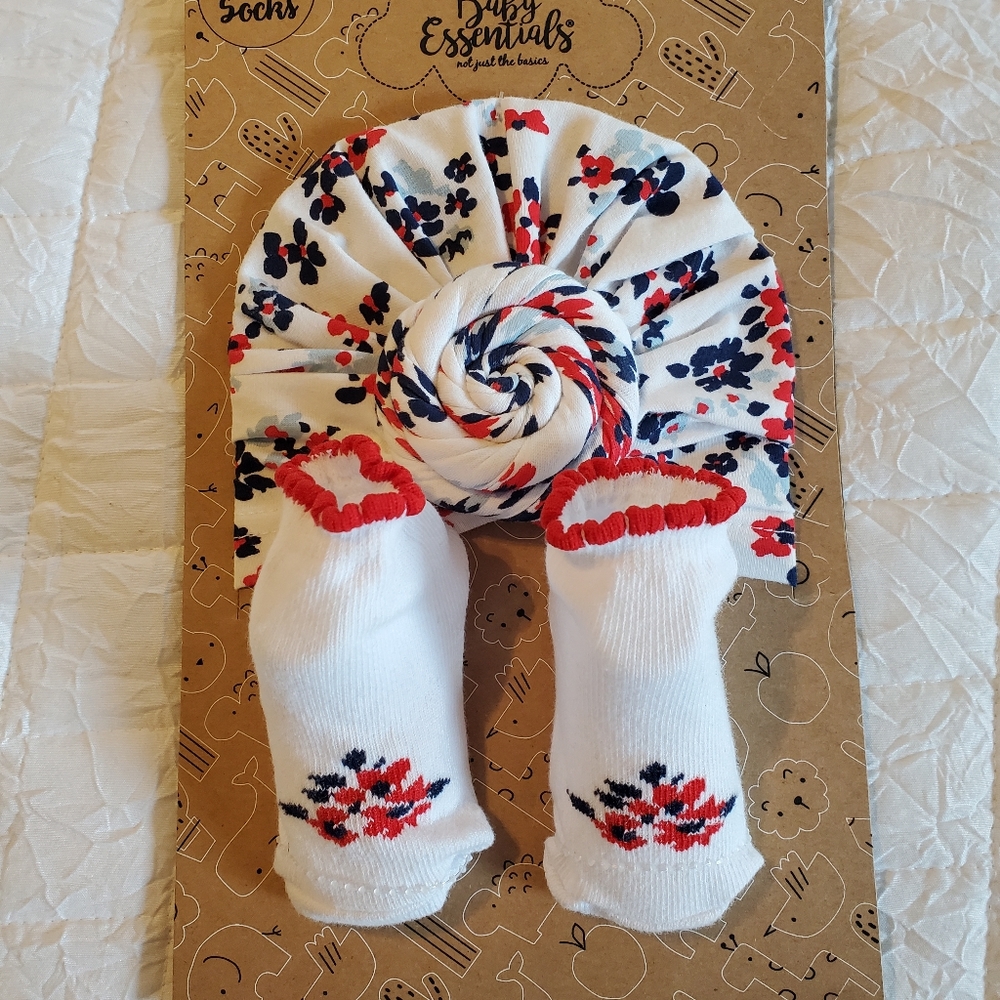 NEW Baby Essentials soft hat & socks set, 0-12 months, red/white/blue